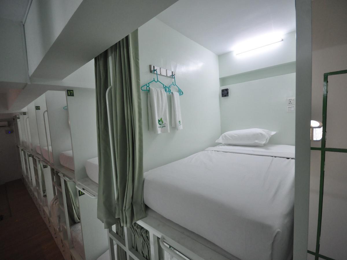 Hostel Latha Yangon Exterior photo