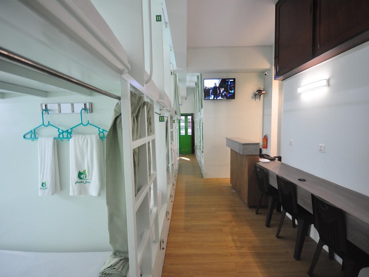 Hostel Latha Yangon Exterior photo